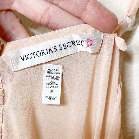 Vintage Victoria’s Secret Full Length Night Gown - Picture 3 of 3